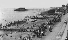 Taken-from-the-Queens-Hotel-in-1917